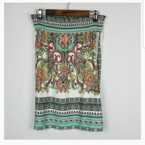 Melissa Paige
Size L
skirt
Elastic waist
…